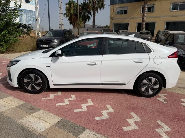 HYUNDAI IONIQ COMFORT 1.6 HEV AUTO SPANISH LHD IN SPAIN 60000 MILES SUPERB 2017